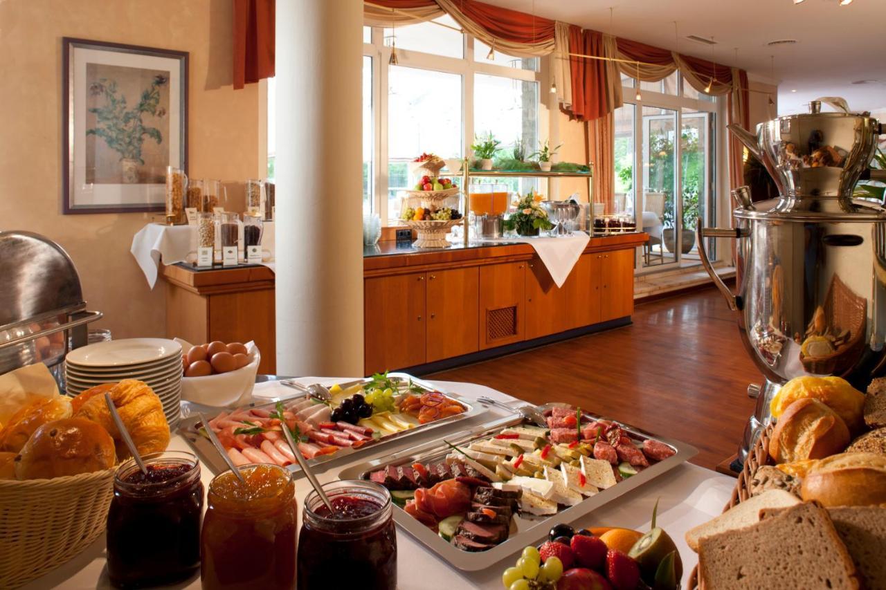 Vital Hotel Westfalen Therme Wellness Resort & Spa Bad Lippspringe Bagian luar foto