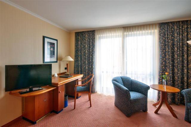 Vital Hotel Westfalen Therme Wellness Resort & Spa Bad Lippspringe Bagian luar foto